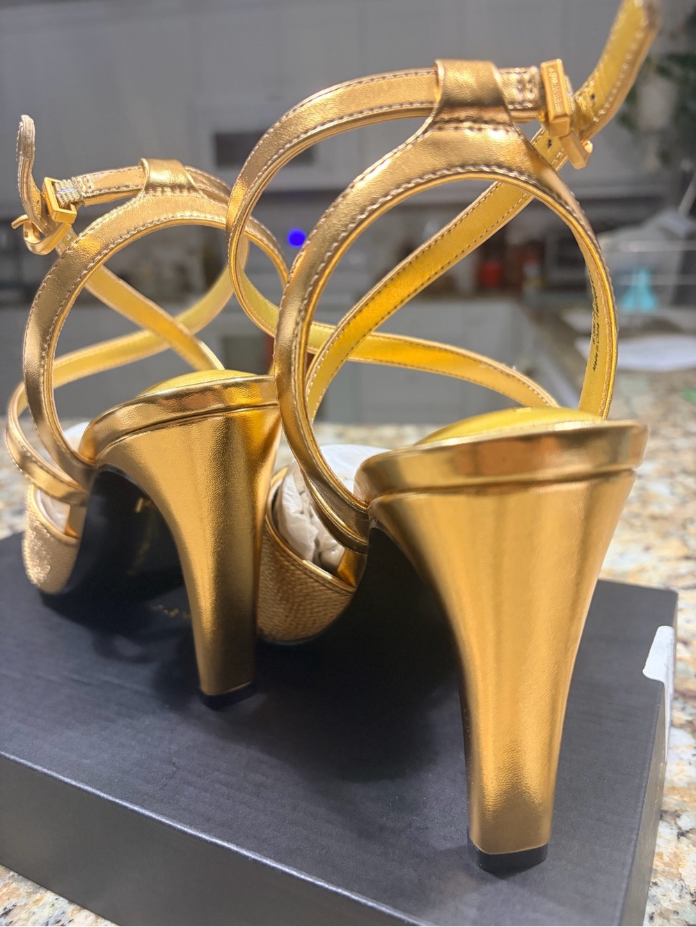 Donna Karan NY Brooks Gold Strappy Womens Sandals - Picture 5 of 14